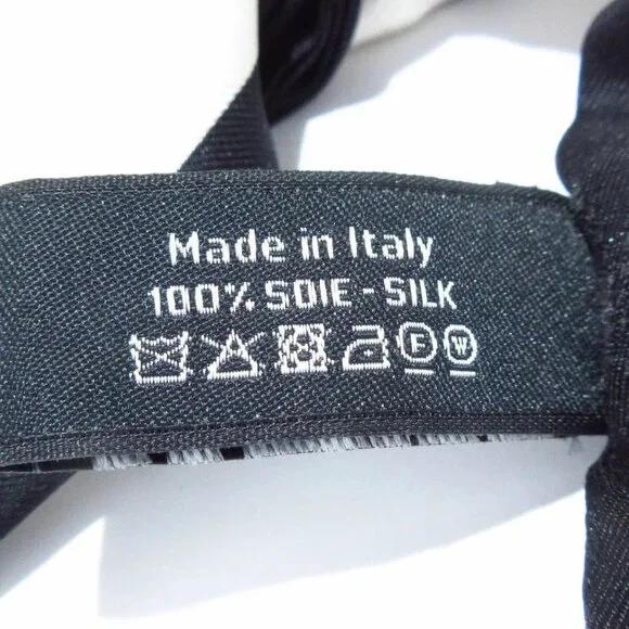 Auth CHANEL Cream Black Silk Other Jewellery - Picture 5 of 7